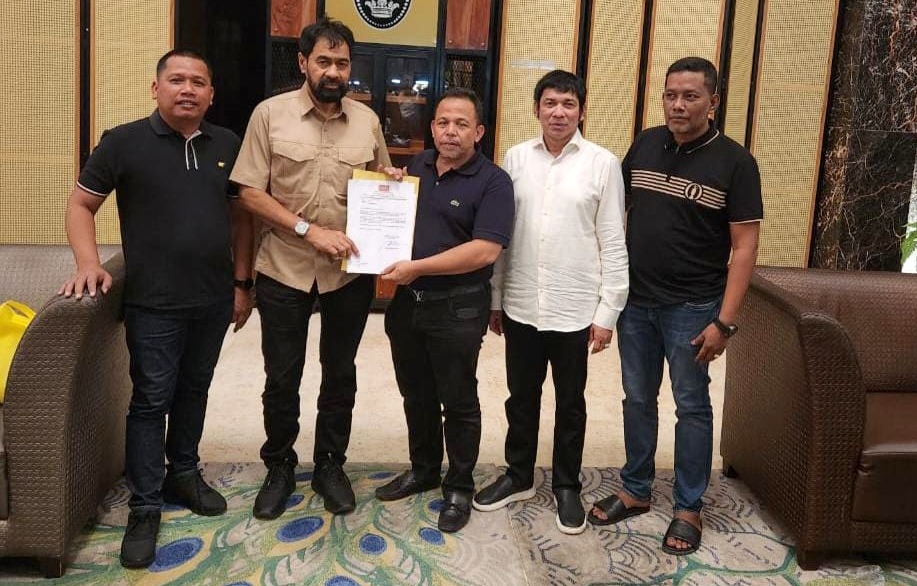 Mualem Tunjuk Aiyub Abbas sebagai Sekjen Definitif Partai Aceh. (Foto: Aceh Online)