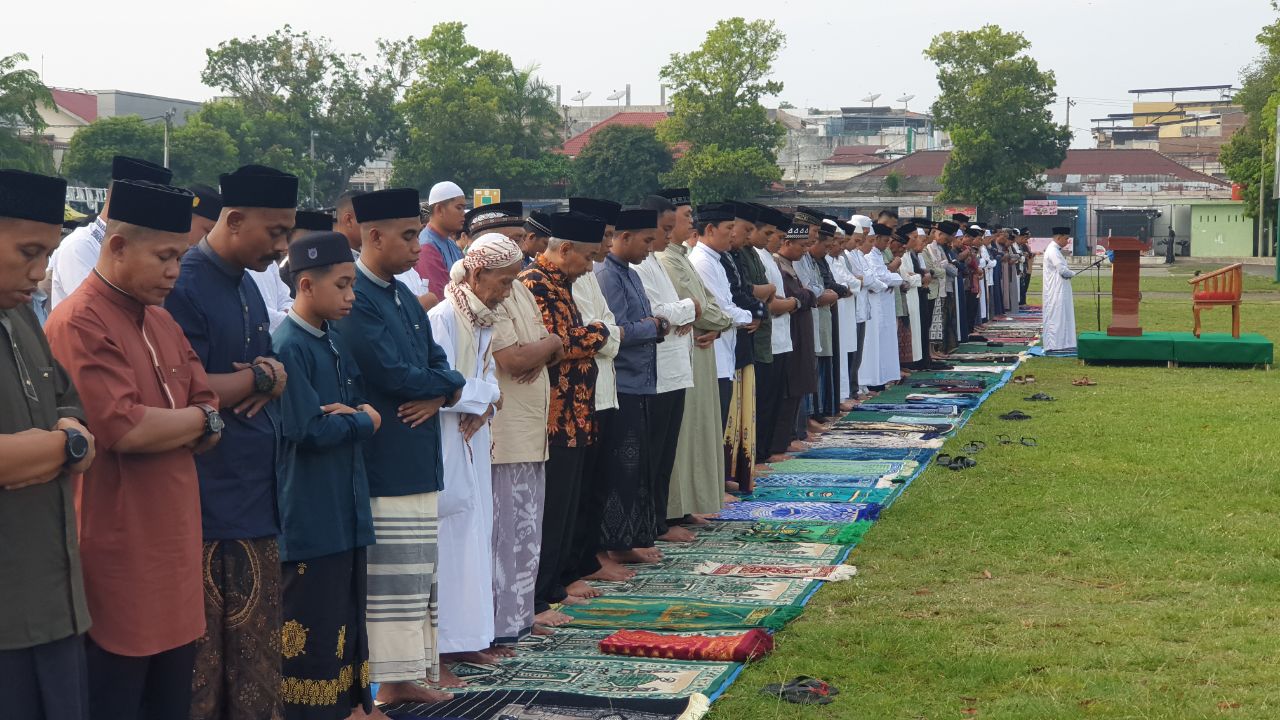 Korem 011/Lilawangsa Gelar Shalat Idul Fitri 1446 H di Lapangan Jenderal Sudirman. (Foto: For Nukilan)