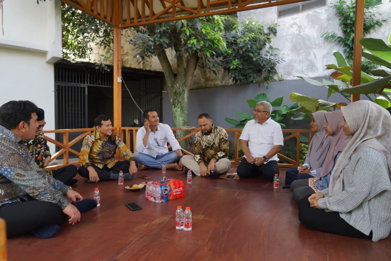 Wagub Aceh Fadlullah Tinjau Asrama Mahasiswa di Malang, Dengarkan Keluhan Langsung dari Penghuni. (Foto: BPPA)