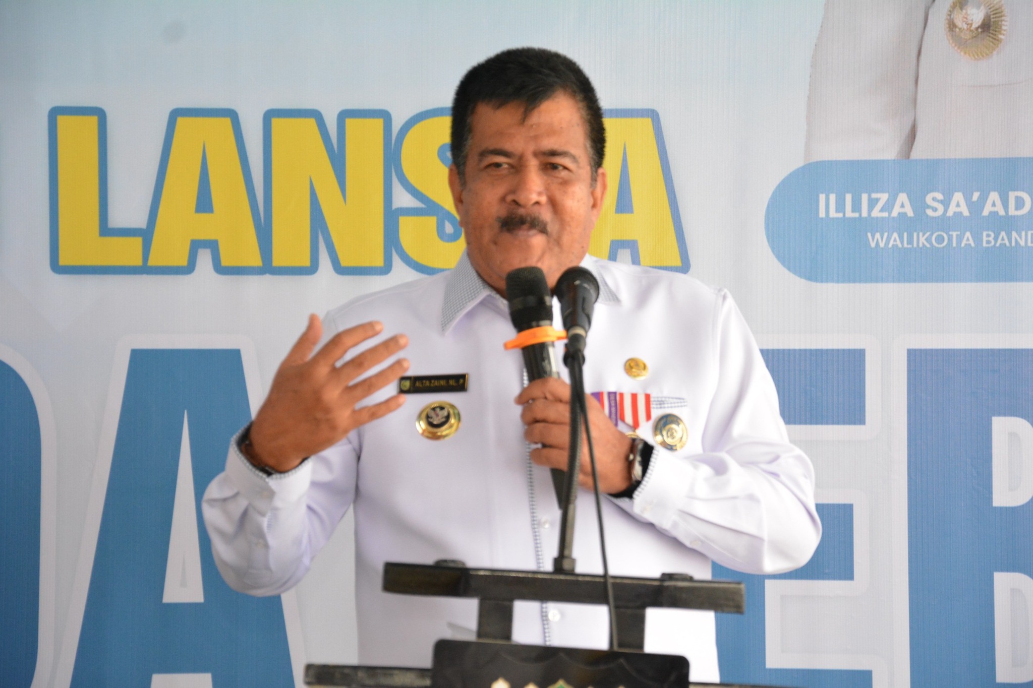 Keuchik Gampong Lampulo, Kecamatan Kuta Alam, Kota Banda Aceh, Alta Zaini. (Foto: Facebook/Alta Zaini)