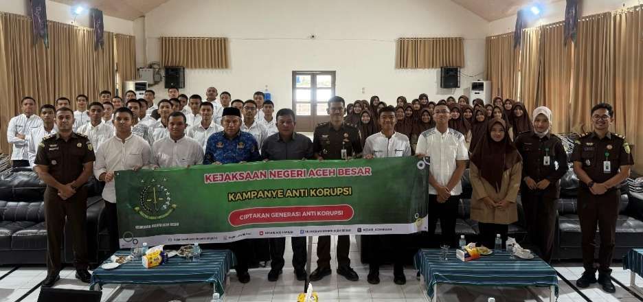 Tanamkan Nilai Antikorupsi Sejak Dini, Kejari Aceh Besar Edukasi Siswa SMAN Modal Bangsa. (Foto: RRI)