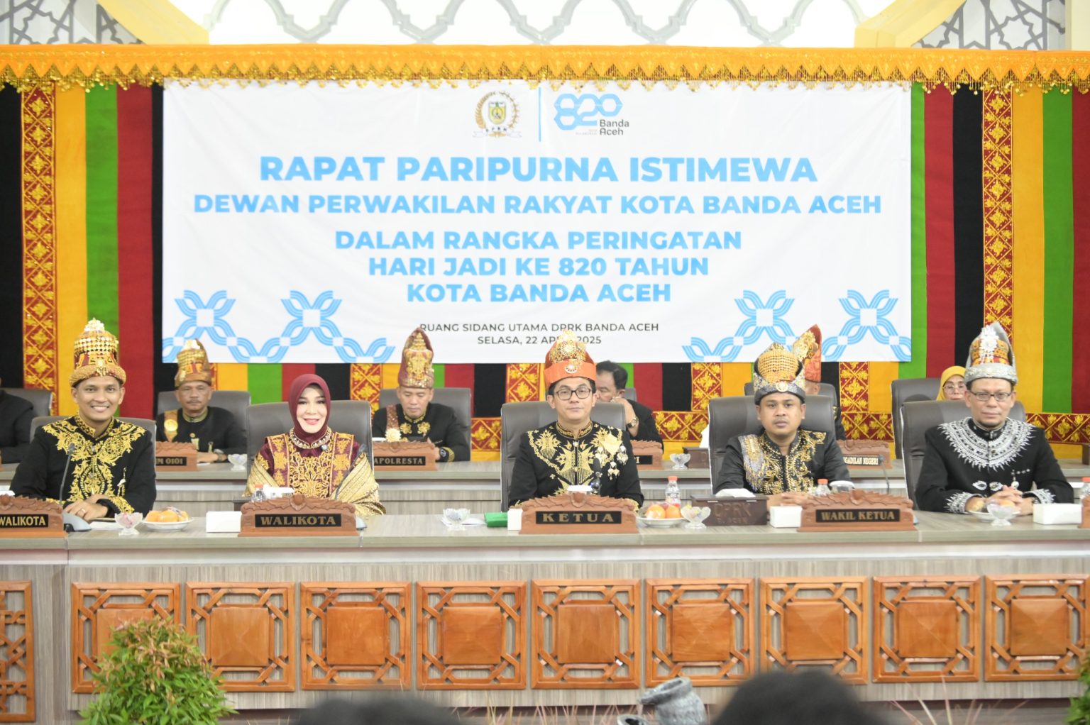 Irwansyah ST Pimpin Rapat Paripurna Peringatan HUT ke-820 Kota Banda Aceh. (Foto: DPRK BNA)