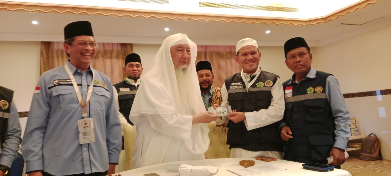 Wakil Gubernur Aceh Hadiri Penyaluran Dana Wakaf Habib Bugak di Mekkah. (Foto: Kemenag Aceh)