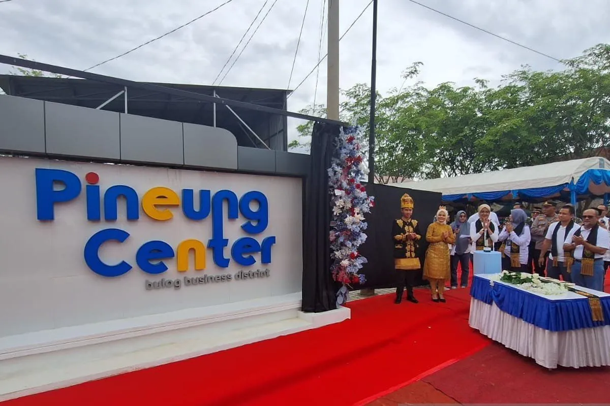 Bulog Resmikan Kawasan Bisnis Pineung Center di Banda Aceh. (Foto: ANTARA)
