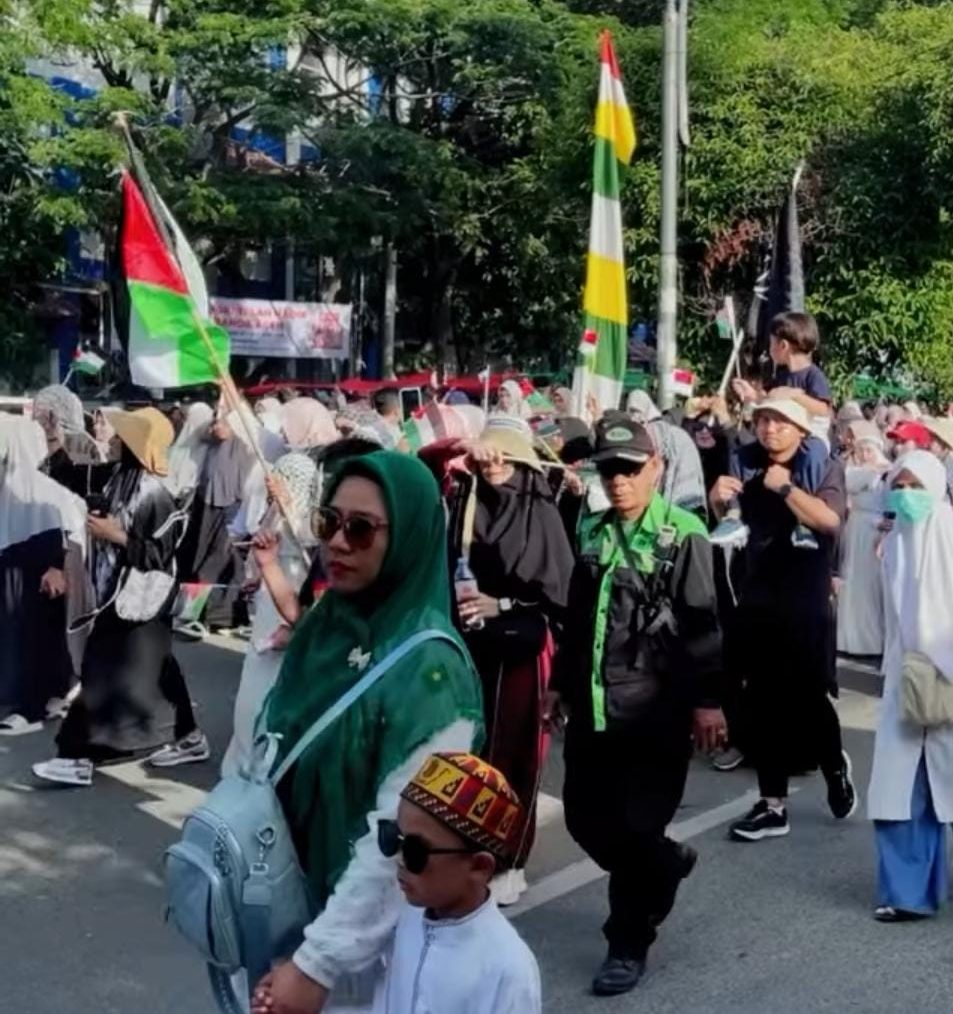 Warga Banda Aceh Kumpulkan Donasi Lebih dari Rp 1 Miliar dalam Aksi Bela Palestina. (Foto: Nukilan)