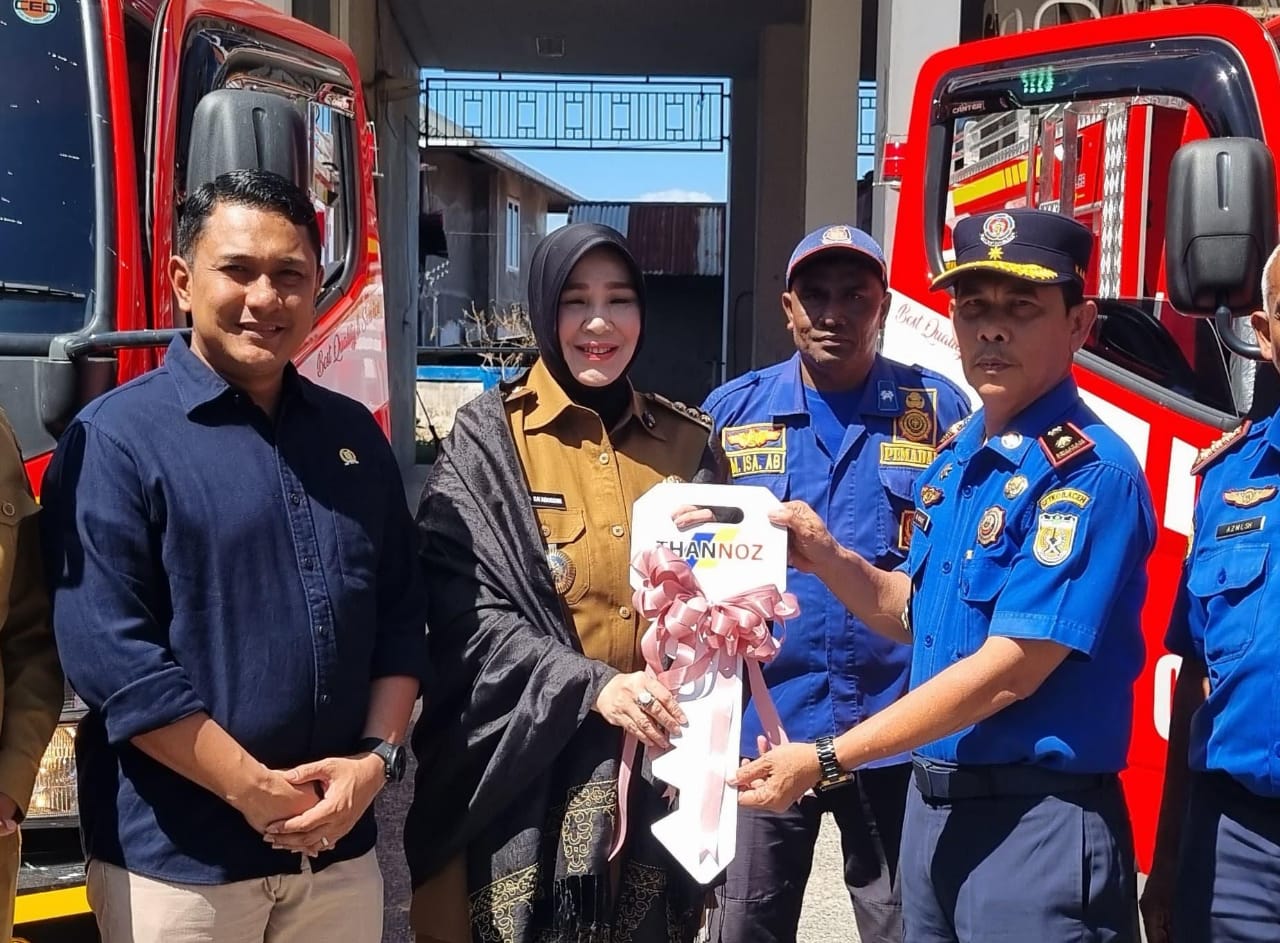 Pemko Banda Aceh Tambah 2 Unit Mobil Damkar. (Foto: MC BNA)