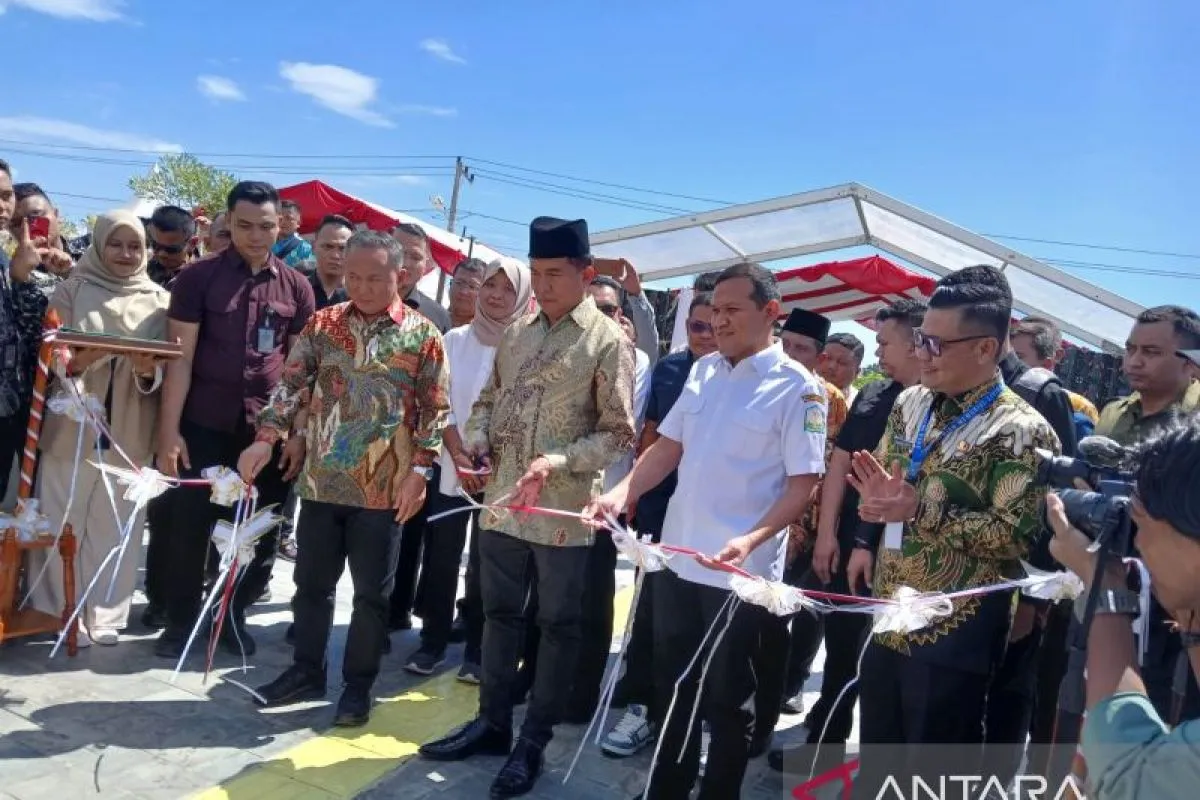 Peresmian Memorial Living Park Rumoh Geudong oleh Menko Kumham Imipas, Yusril Ihza Mahendra di Pidie, Kamis (10/7/2025). (Foto: Antara/Rahmat Fajri)