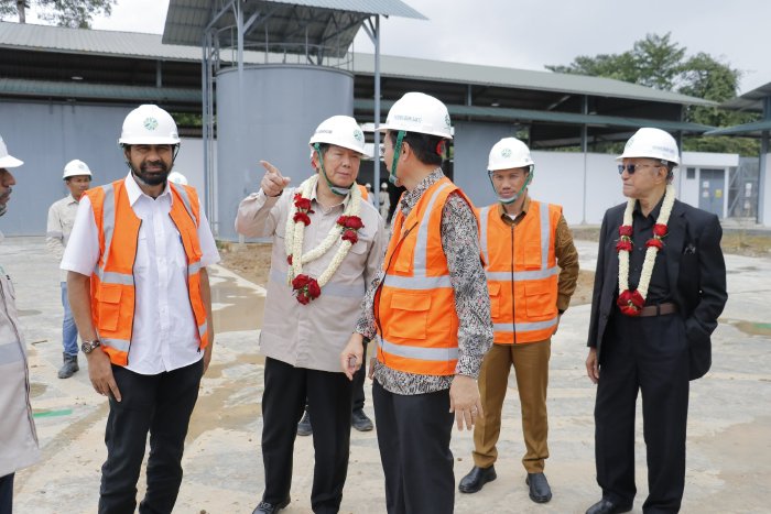 Pabrik Karet PT Potensi Bumi Sakti Diresmikan oleh Hashim Djodjohadikusumo. (Foto: Pemkab Aceh Barat)