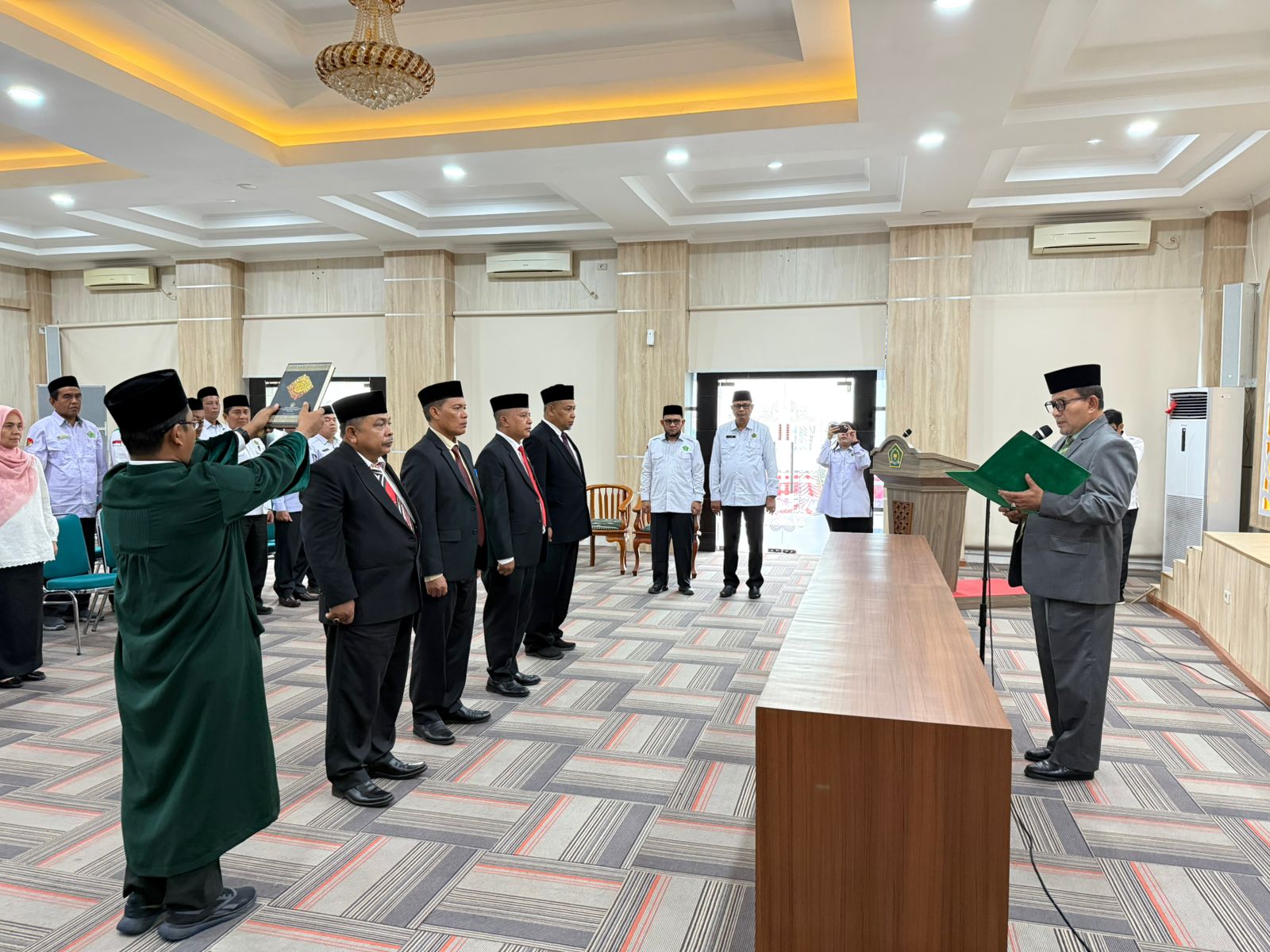 Kakanwil Kemenag Aceh Lantik Empat Pejabat Eselon III. (Foto: Kemenag Aceh)