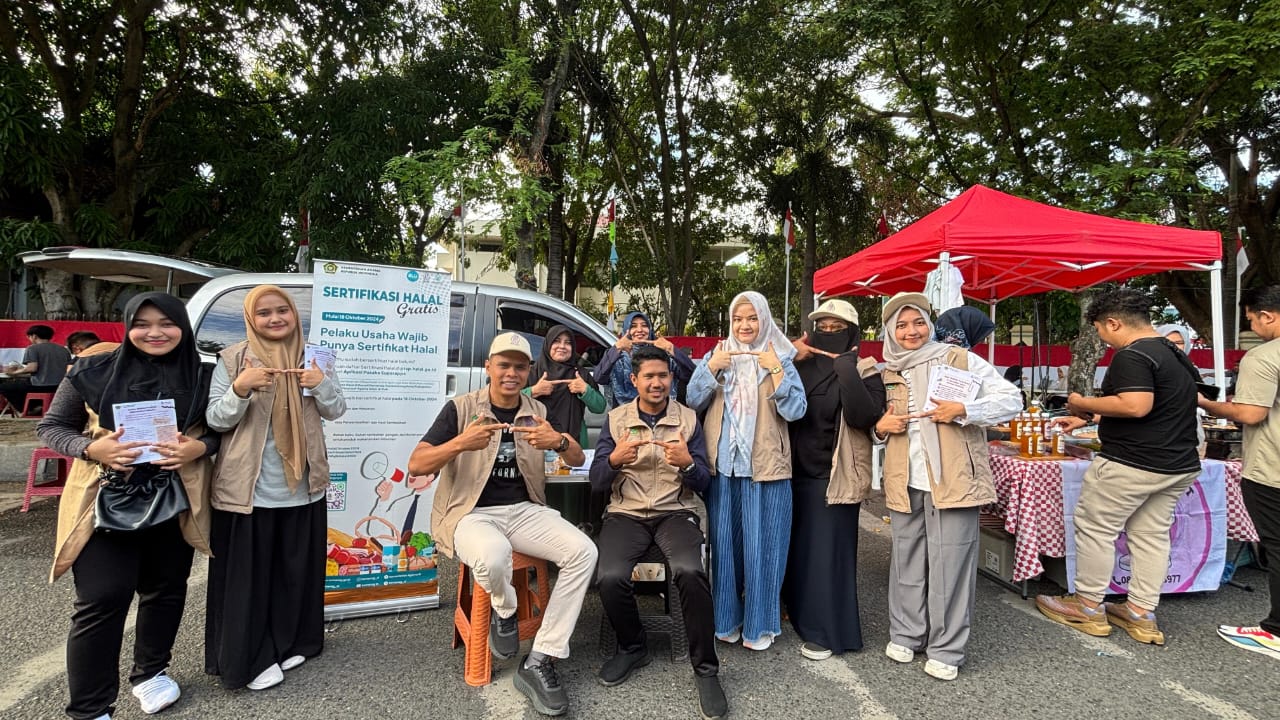BPJPH Kanwil Kemenag Aceh Gelar Sosialisasi Halal di Car Free Day Banda Aceh. (Foto: Ist)