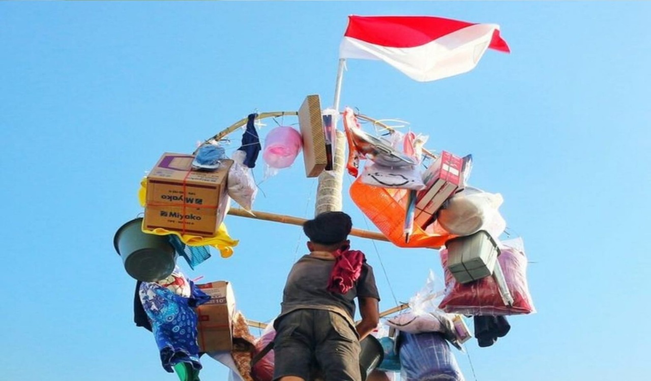 Ilustrasi panjat pinang. (Foto: Canva)