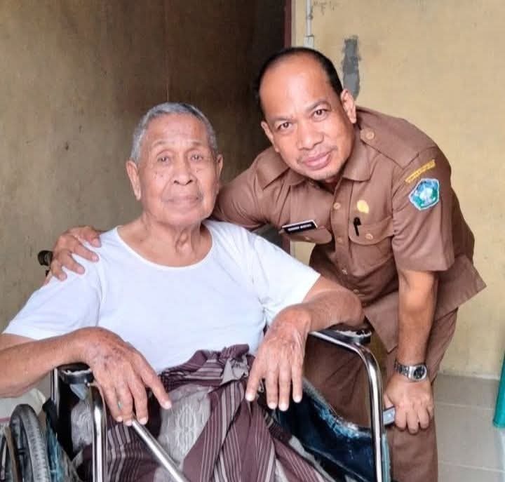 H. Mustafa Ahmad bin Cut Amat Amin, mantan Camat Labuhanhaji (1971–1978) dan Camat Kluet Selatan (1978–1985). (Foto: For Nukilan)
