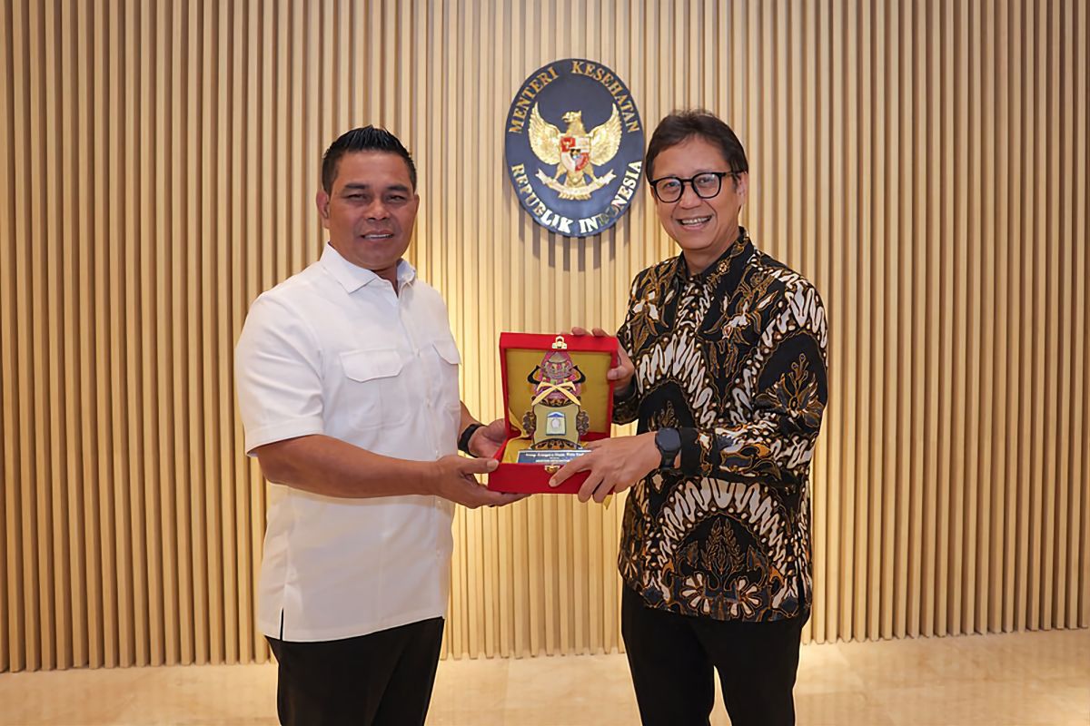 Bupati Aceh Besar bertemua dengan Menteri Kesehatan di Jakarta. (Foto: MC Aceh Besar)