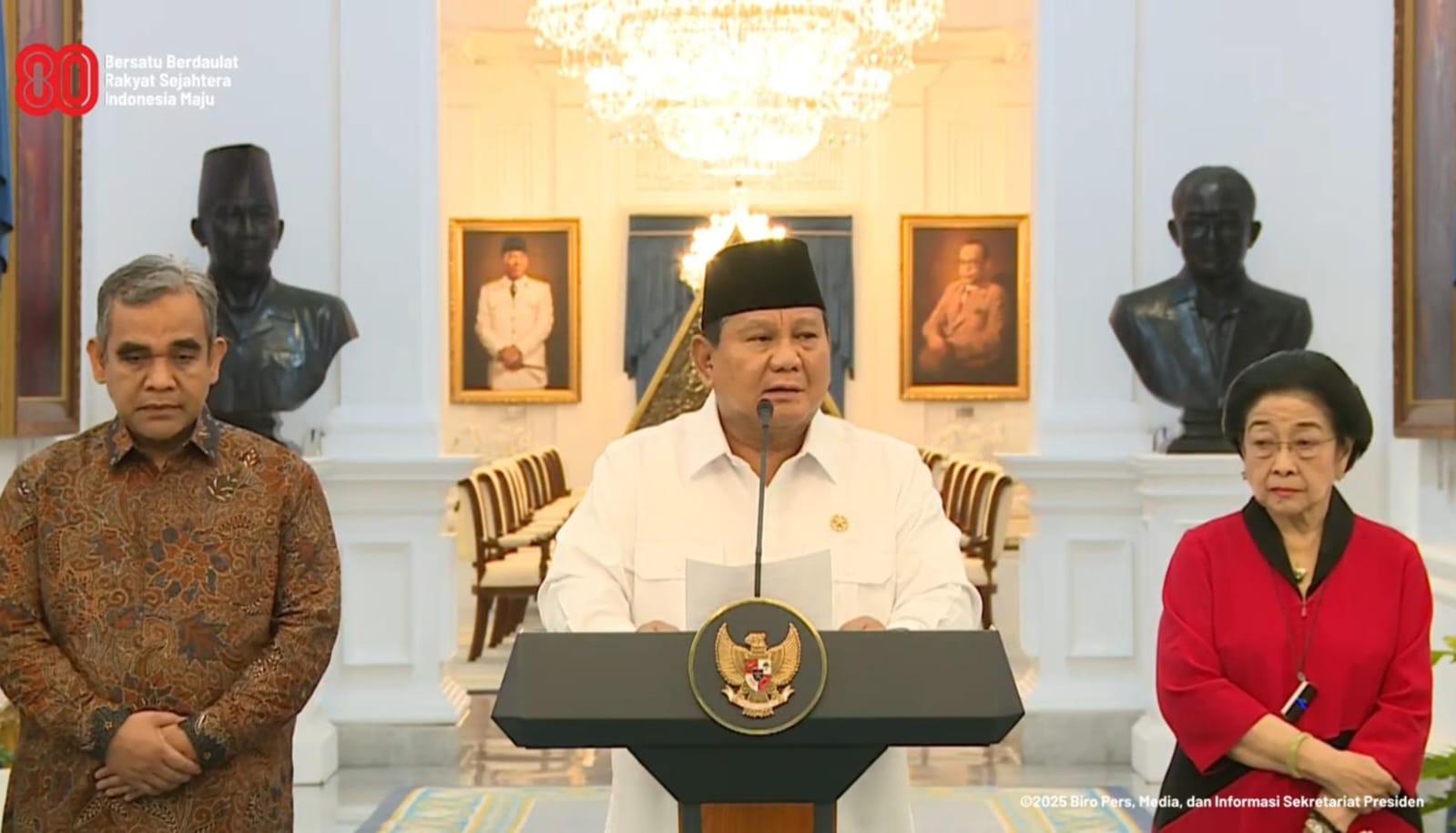 Konferensi Pers Presiden Prabowo di Istana (Foto: YouTube Setpres)
