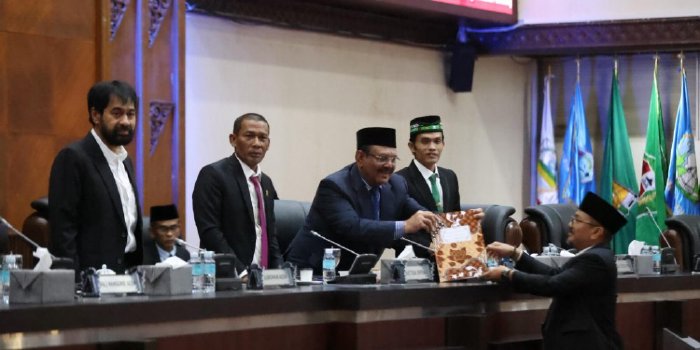 Pemerintah Aceh dan DPRA Sepakati Ranqan RPJMA 2025-2029 untuk Diqanunkan. (Foto: DPRA)