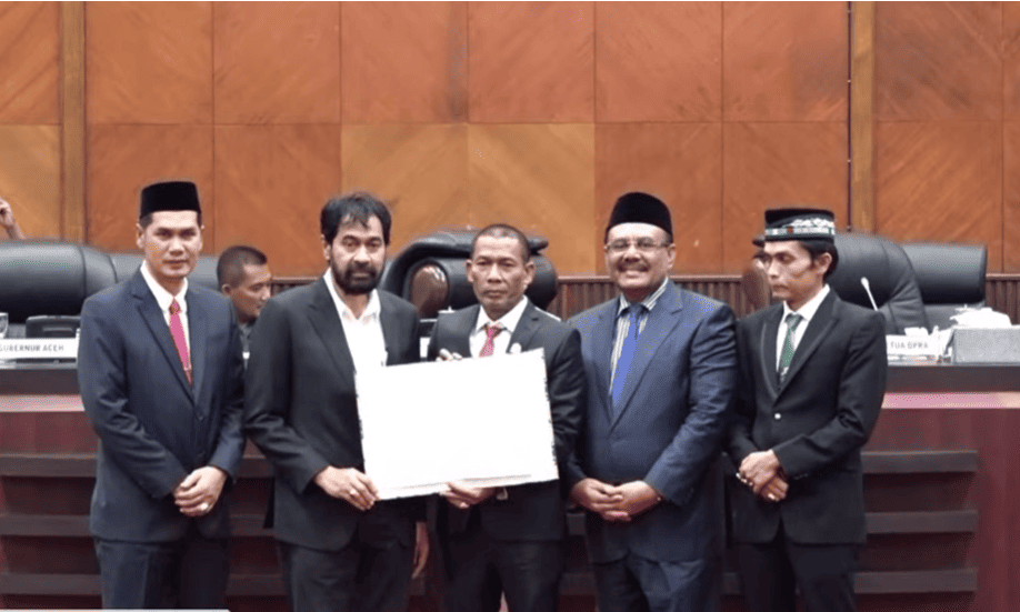 Dewan Perwakilan Rakyat Aceh (DPRA) telah menyetujui Rancangan Qanun (Raqan) tentang Rencana Pembangunan Jangka Menengah Aceh (RPJMA) 2025–2029 untuk disahkan menjadi Qanun Aceh dalam rapat paripurna yang digelar di gedung DPRA, Banda Aceh, pada Kamis (21/8/2025). (Foto: tangkapan layar)