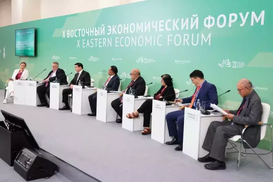 Wali Nanggroe Aceh, Teungku Malik Mahmud Al-Haythar, hadir dalam Eastern Economic Forum (EEF) ke-10 di Vladivostok, Rusia, 3–6 September 2025. (Foto: Humas LWN)