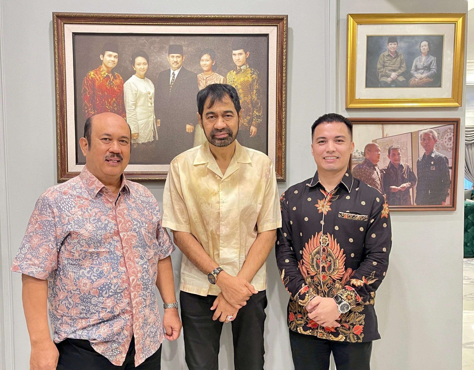 Menteri Bappenas Prof. Dr. Rachmat Pambudy, M.S. Gubernur Aceh, Muzakir Manaf Dirut PT PEMA,Mawardi Nur. (Foto: Humas PEMA)