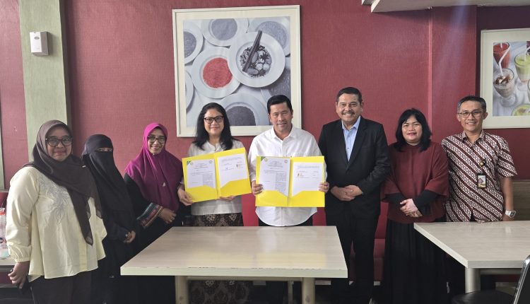 Bupati Aceh Tengah, Drs. Haili Yoga, M.Si., kembali melanjutkan kerja sama dengan dua perguruan tinggi di Sumatera Utara, yakni Institut Kesehatan Deli Husada Deli Tua dan Universitas Sari Mutiara Indonesia. (Foto: Pemkab Aceh Tengah)