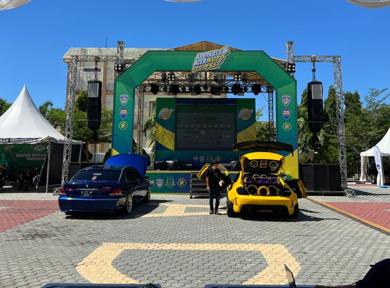 Puluhan Mobil dan Motor Modifikasi Dipamerkan di Adhyaksa Aceh Auto Fest 2025