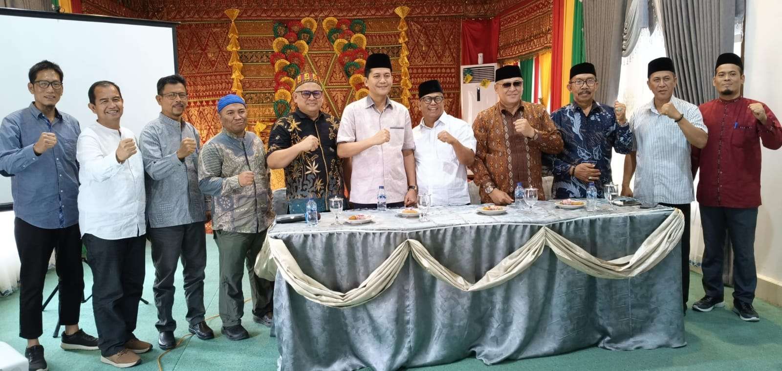 Tim Pusat Riset Hukum, Islam, dan Adat (PRHIA) Universitas Syiah Kuala (USK) di Pendopo Bupati, Tapaktuan, Jumat (19/9/2025). (Foto: Humas Aceh Selatan)