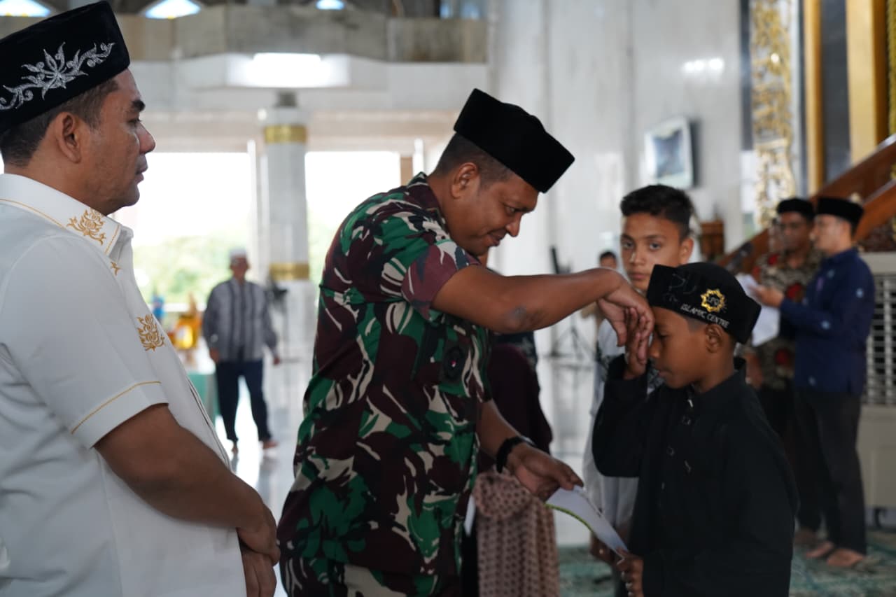 Danrem 011/Lilawangsa Hadiri Maulid Nabi di Masjid Agung Lhokseumawe. (Foto: For Nukilan)