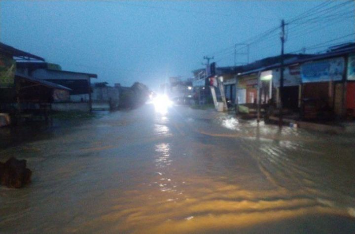Banjir melanda Kabupaten Aceh Selatan, Aceh. (Foto: Dokumentasi BPBD Aceh Selatan)