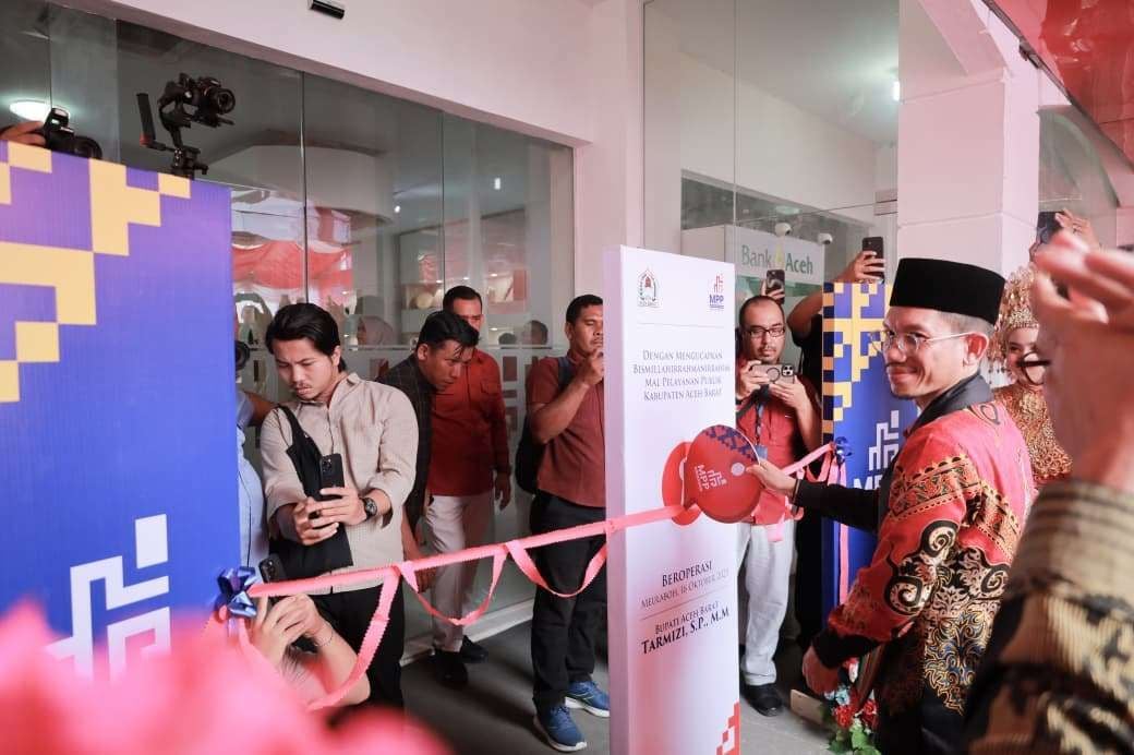 Bupati Aceh Barat, Tarmizi SP, MM secara resmi melaunching pengoperasian Mal Pelayanan Publik (MPP) Aceh Barat [Foto Arif Rizalul/Reporter RRI Meualaboh]