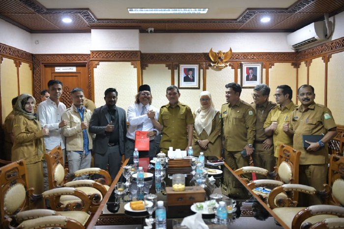 Wagub Fadhlullah Terima Kunjungan DPSMAI Bahas Peluang Investasi Malaysia di Aceh. (Foto: Humas Aceh)