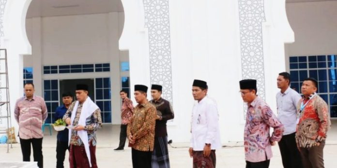 PicsArt_10-30-05.07.21-750x375