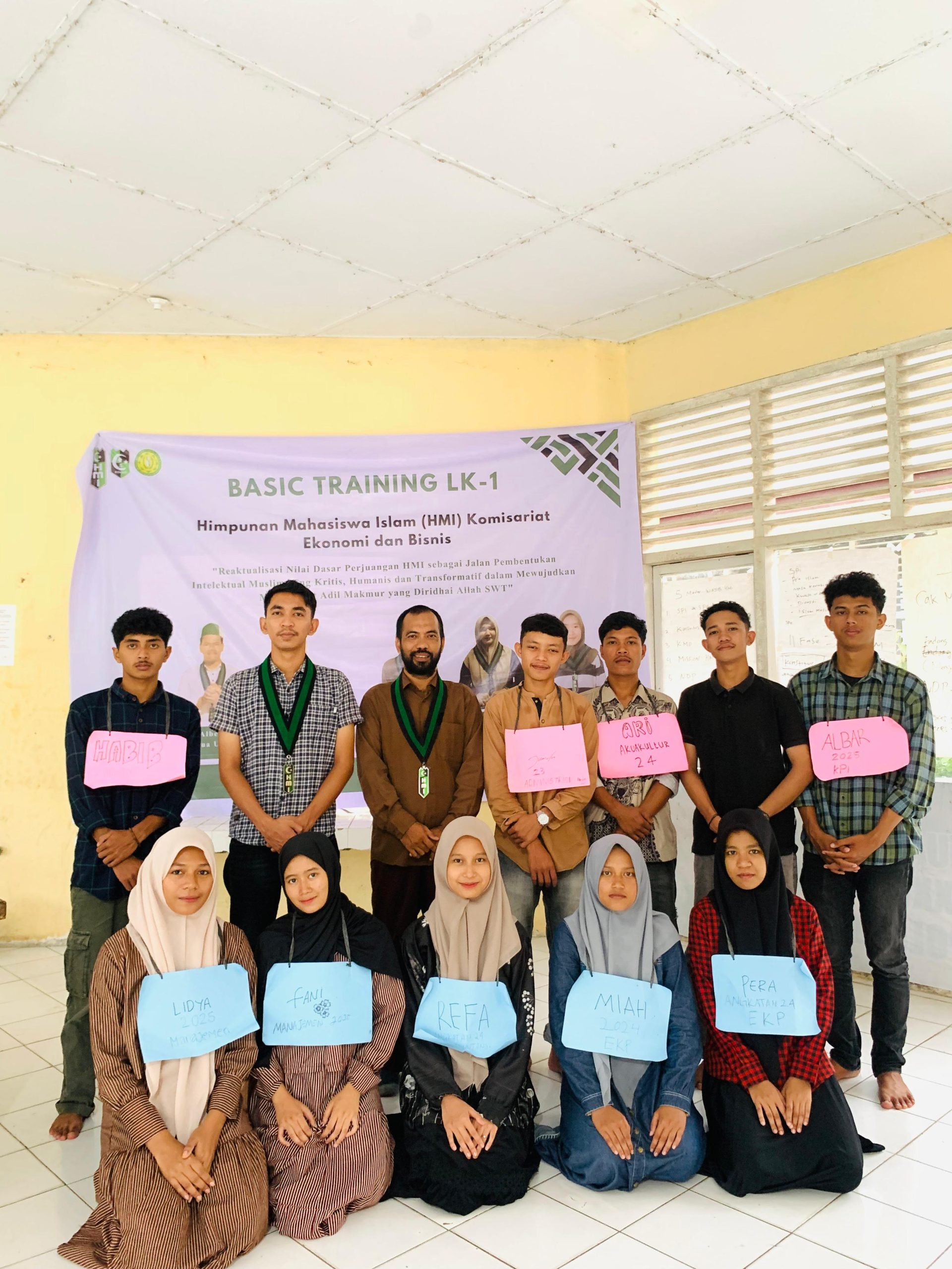 HMl Ekonomi-Bisnis UTU Sukses Gelar Basic Training LK-1 di Aceh Barat