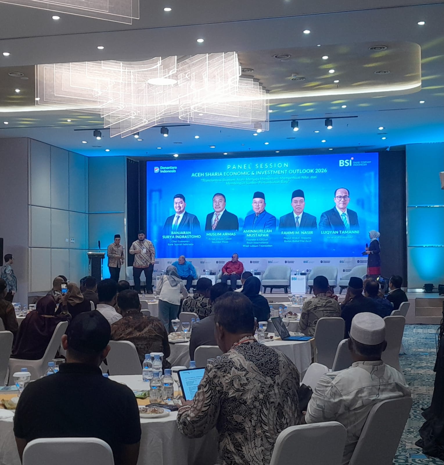 Bank Syariah Indonesia (BSI) Regional Aceh menggelar acara Aceh Sharia Economic & Investment Outlook 2026. (Foto: Nukilan)