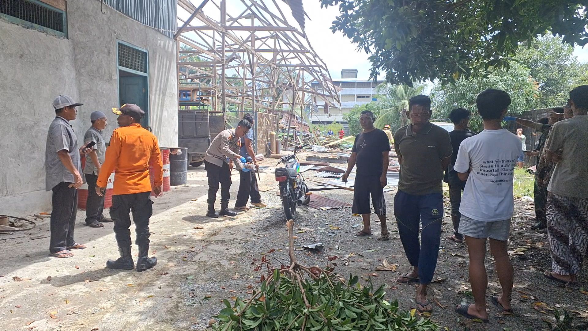 Gudang Tabung Gas Meledak di Aceh Barat, Dua Warga Tewas dan Rumah Sekitar Rusak. (Foto: BPBD)
