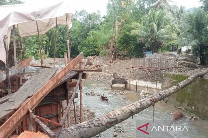Pemkab Aceh Selatan Mulai Bangun Jembatan Rp1,3 Miliar di Samadua. (Foto: ANTARA)
