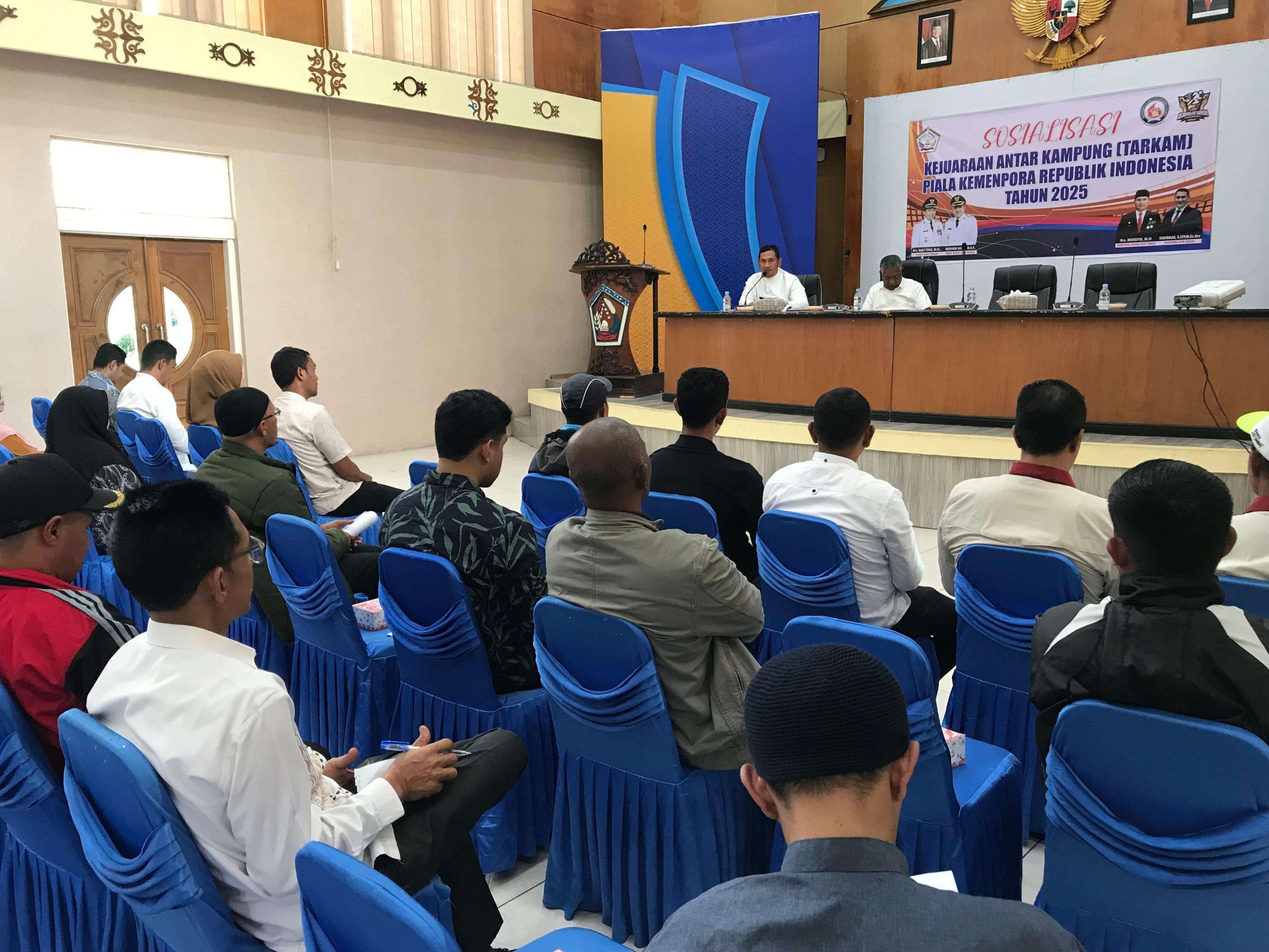 Rapat Sosialisasi Kejuaran Olahraga Antar Kampung (Tarkam) di Gedung Oproom Setdakab Aceh Tengah, Jum'at (7/11/2025).(Foto: Prokopim AT)