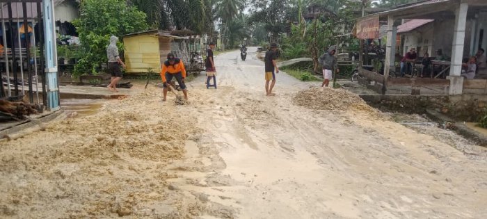 Dua Desa di Aceh Singkil Kebanjiran. (FOTO: FOR NUKILAN)