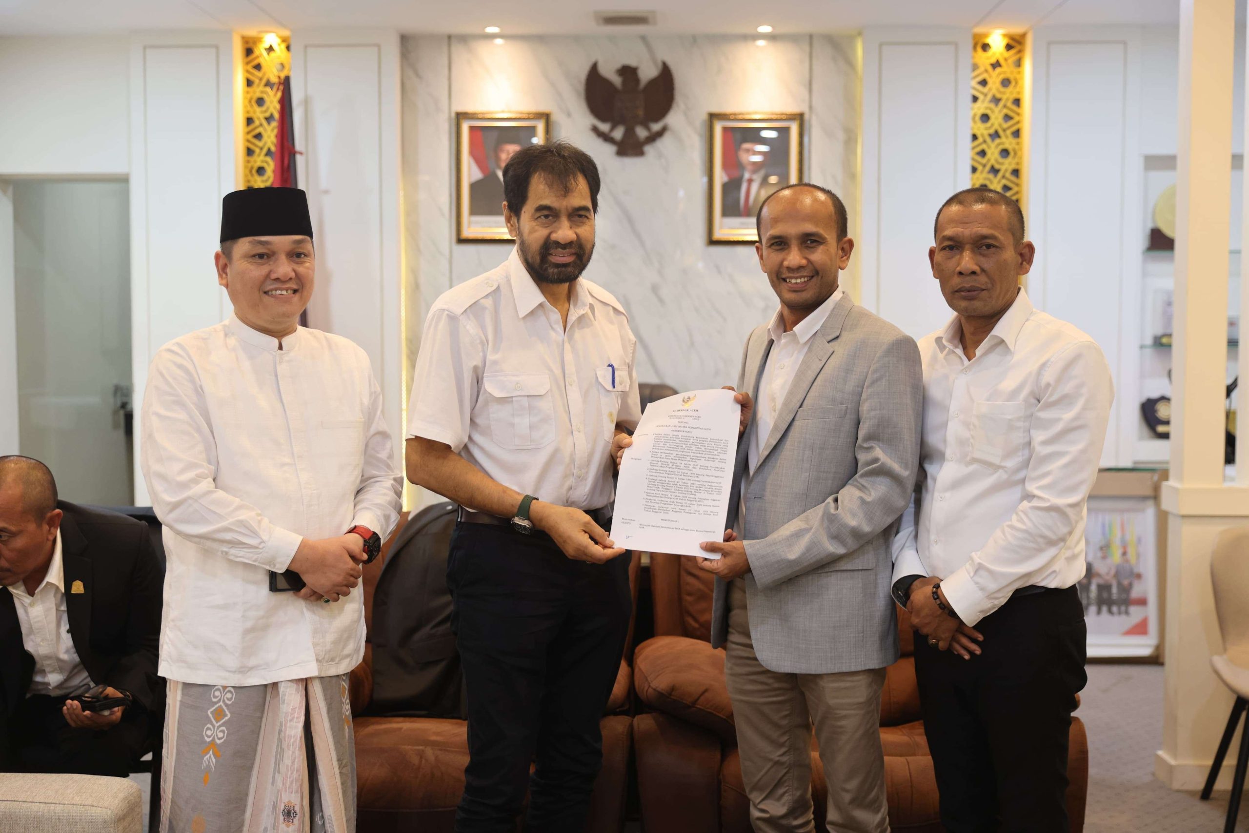 Mualem Tunjuk Muhammad MTA Jadi Juru Bicara Baru Pemerintah Aceh. (FOTO: HUMAS ACEH)