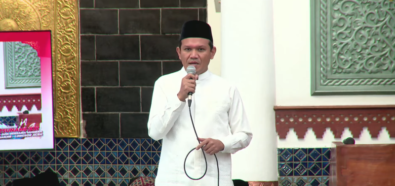 Wakil Gubernur Aceh, Fadhullah atau Dek Fadh dalam memperingati 21 tahun tsunami Aceh.
