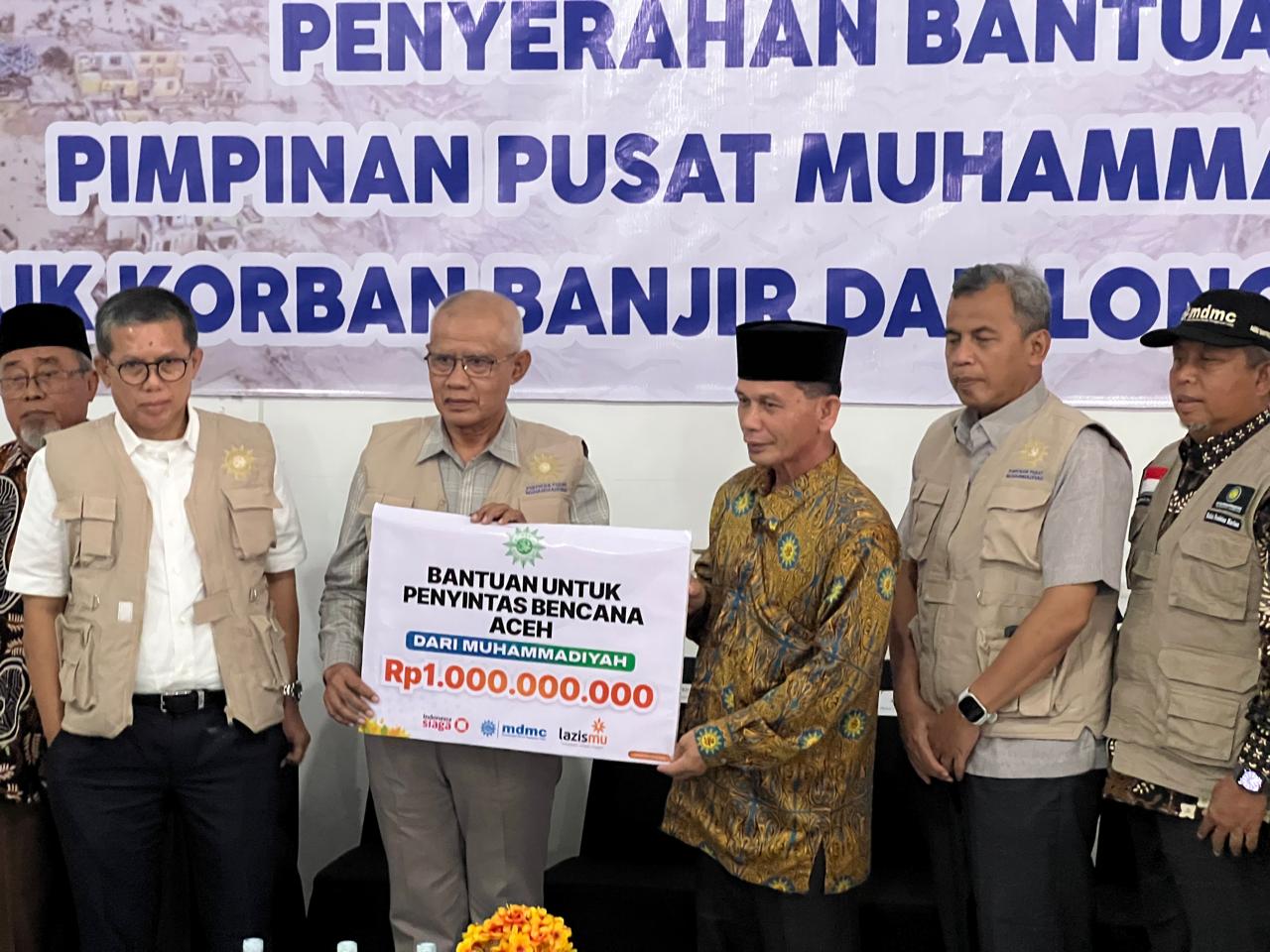 PP Muhammadiyah Salurkan Rp 1 Miliar untuk Korban Bencana di Aceh