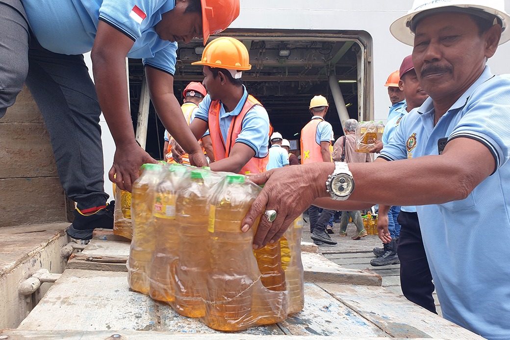Bantuan Tahap Kedua Tiba, Aceh Terima 700 Ton Obat dan Perlengkapan Anak. (Foto: For Nukilan)