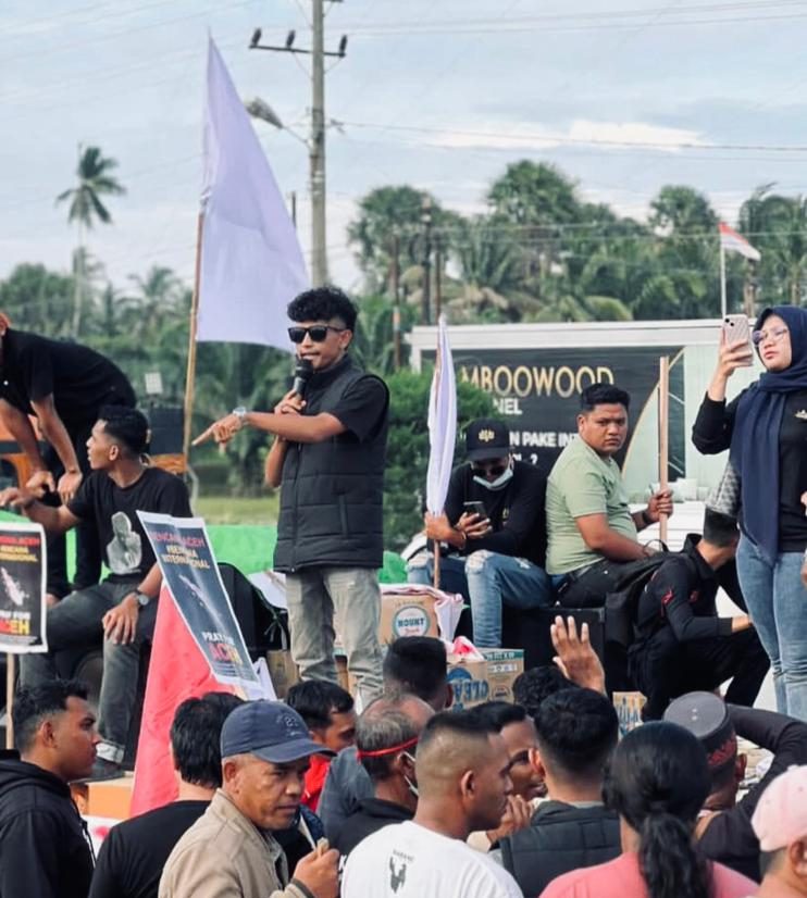 Presiden FKM Pasee Aceh, Khussyairi saat orasi. (Foto: For Nukilan)
