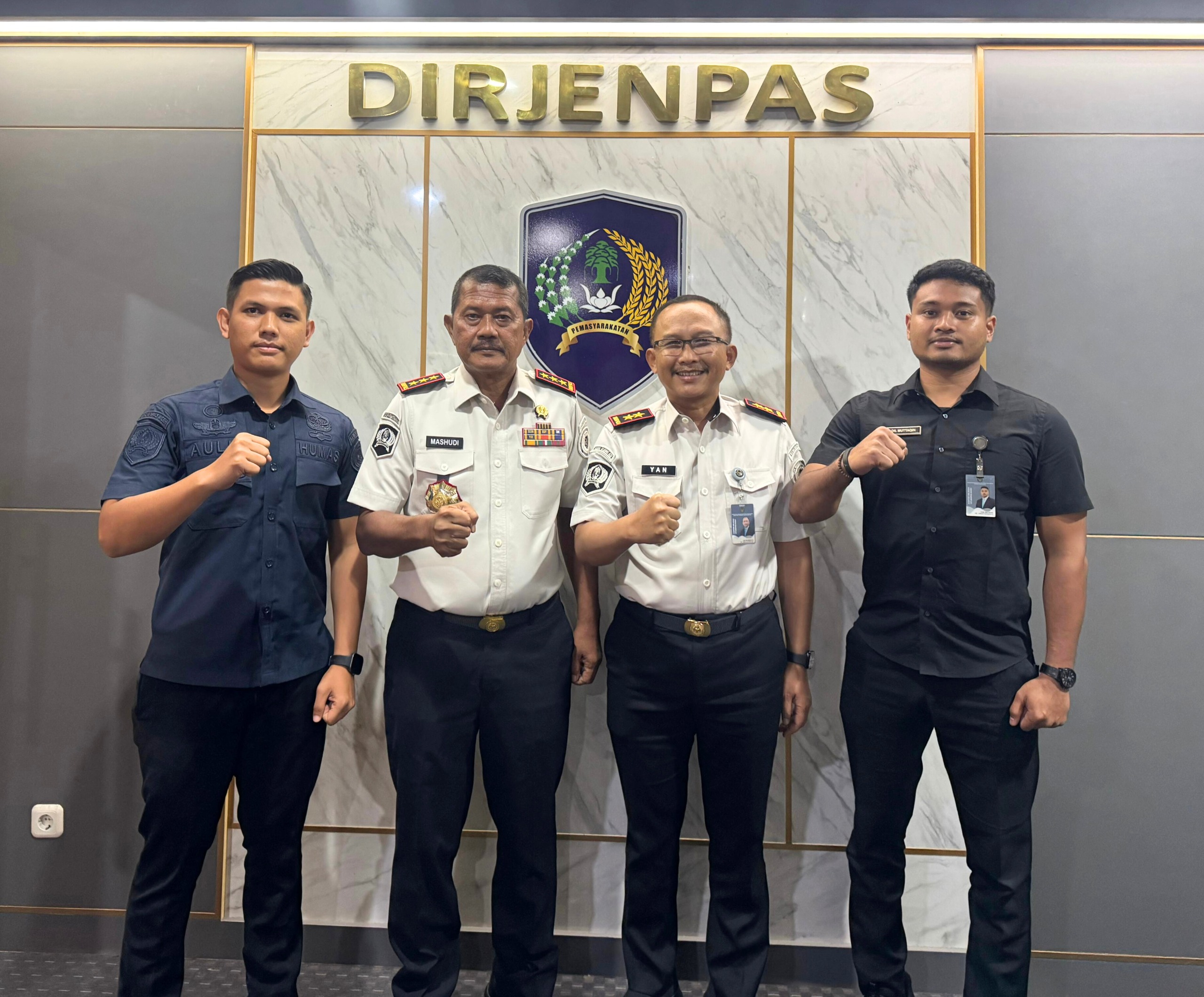 Kepala Kantor Wilayah Direktorat Jenderal Pemasyarakatan (Ditjenpas) Aceh, Yan Rusmanto, melaporkan perkembangan pemulihan Unit Pelaksana Teknis (UPT) pasca-bencana banjir dan tanah longsor di Aceh kepada Direktorat Jenderal Pemasyarakatan saat kunjungan kerja ke Jakarta, Senin (26/01/2026). (Foto: For Nukilan)