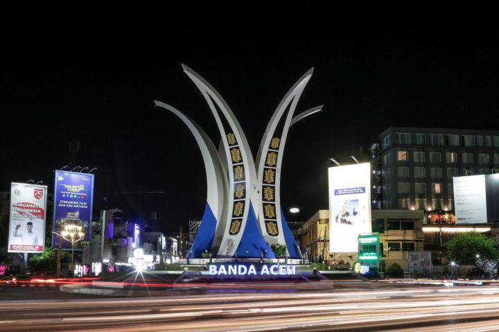 Suasana di seputaran tugu Simpang Lima Banda Aceh. (Foto: Metrotvnews.com/Fajri Fatmawati)