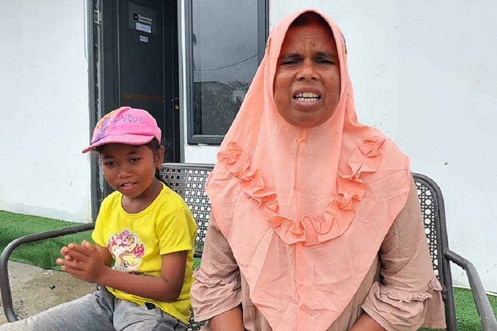 Rika Jahara, salah satu warga yang kini menghuni rumah sementara (foto: dok. istimewa)