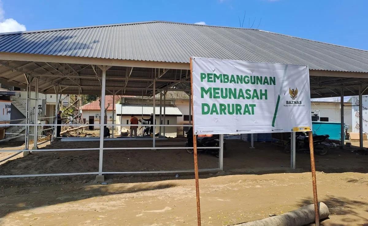 Meunasah (Mushala) Darurat yang sedang dibangun di Desa Manyang Cut Kabupaten Pidie Jaya, Aceh, Minggu (8/2/2026). (Foto: ANTARA/FB Anggoro)