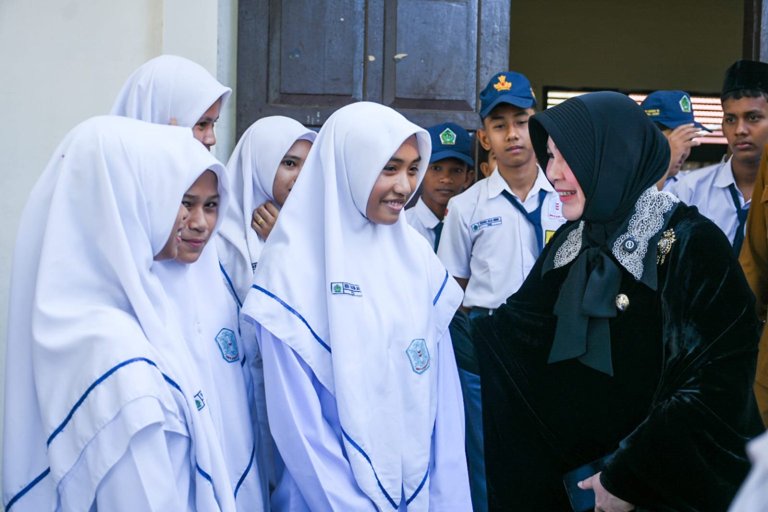 Wali Kota Banda Aceh Dorong Budaya Keamanan Pangan saat Kunjungi SMPN 10. (Foto: Pemko BNA)
