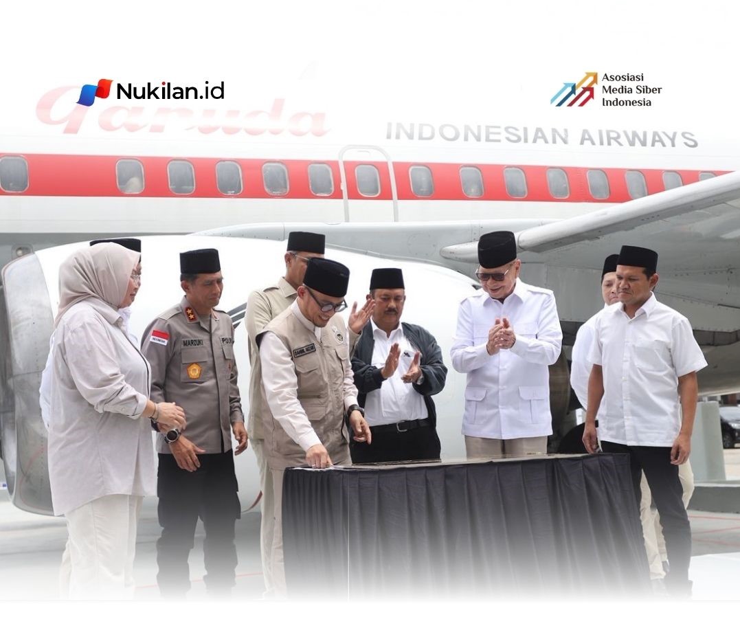 Kapolda Aceh Irjen Pol. Drs. Marzuki Ali Basyah, M.M. menghadiri kegiatan peresmian sekaligus penyerahan mock-up pesawat Garuda Indonesia kepada Asrama Haji Provinsi Aceh. (Foto: For Nukilan)