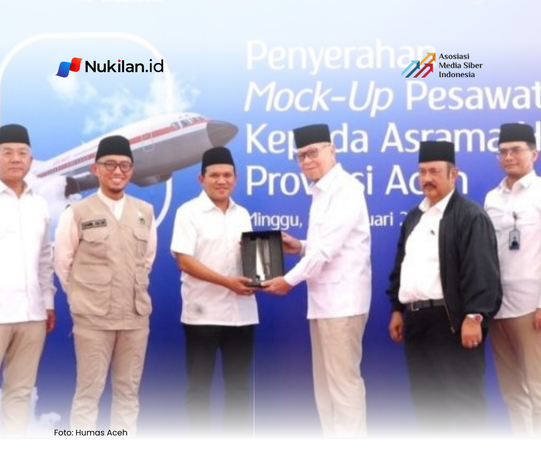 Wakil Gubernur Aceh Fadhlullah dalam peresmian fasilitas pesawat simulasi manasik haji di Asrama Haji Kelas I Aceh. (Foto: Humas Aceh)