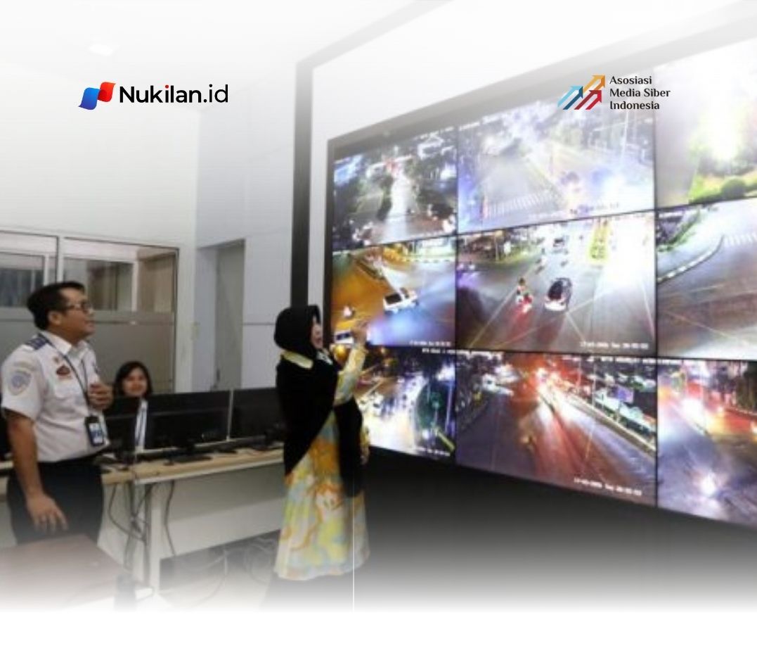 Wali Kota Illiza Tinjau CCTV untuk Pastikan Warga Mudik dari Banda Aceh Aman dan Lancar (Foto: Humas BNA)