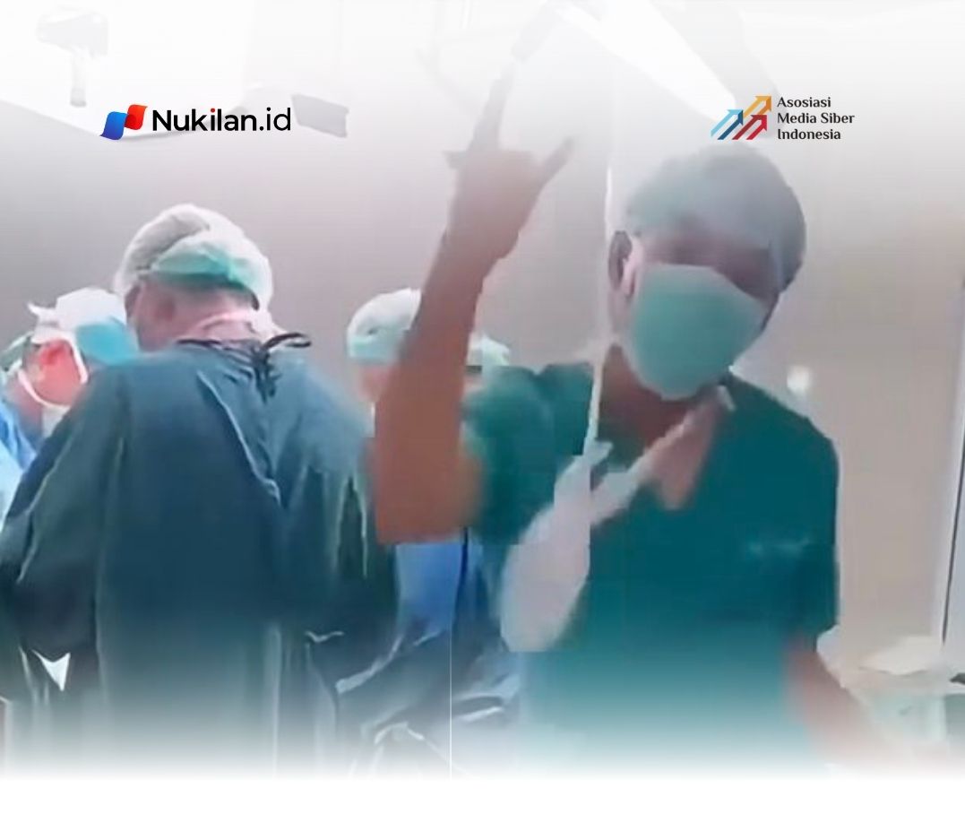 Tangkapan Layar Seorang perawat berinisial RA berjoget di ruang operasi RSU Datu Beru Takengon, Aceh Tengah. (Foto: Nukilan))